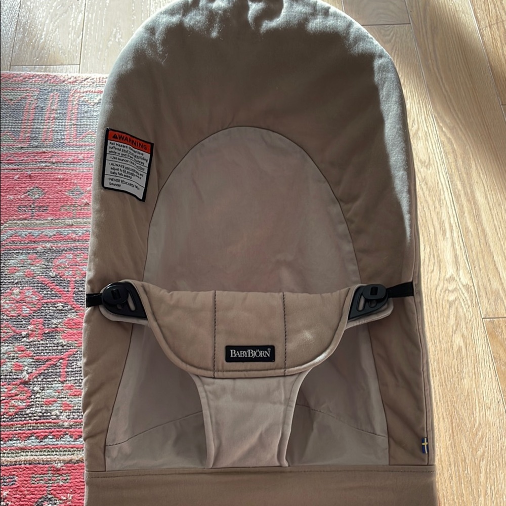 BabyBjörn Tan Baby Bouncer